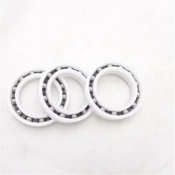 90*190*43mm 6318 Deep Groove Ball Bearing with Plastic Ring Stainless Steel Ball Nylon Cage Material