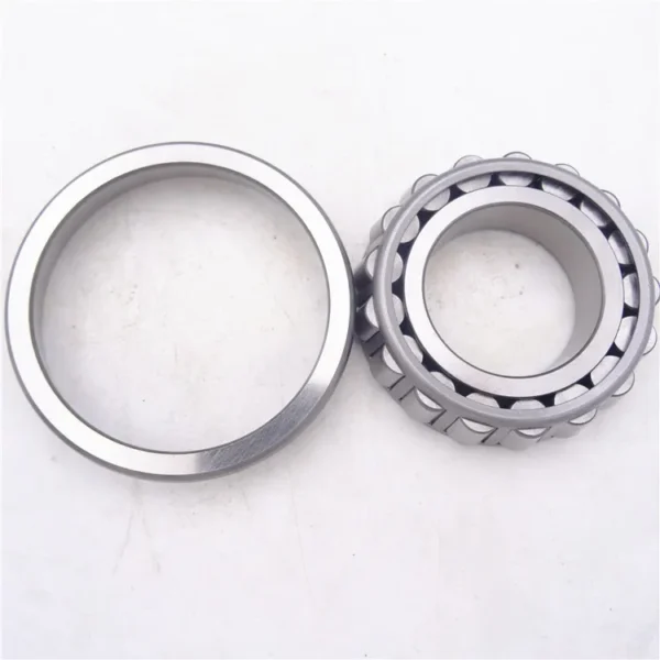 High Quality 30207JR Tapered Roller Bearing 30207 Auto Reducer Bearings HR30207J Rodamiento